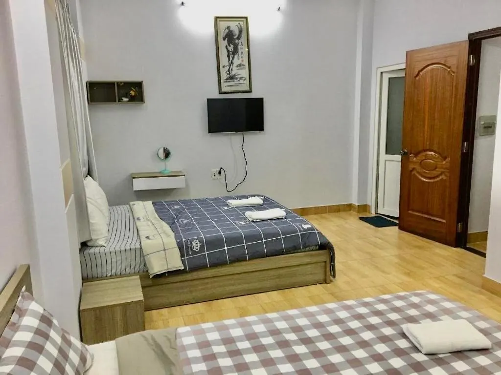 Manh Long - So 123/3 Duong So 7, Q2 - By Bay Hostel Ho Chi Minh City Vietnam